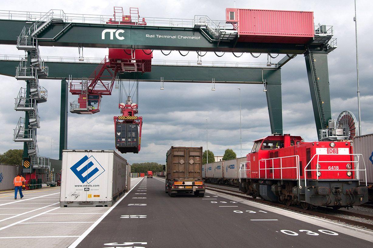 Containers, wissellaadbakken en trailers Deutsche Bahn AG